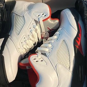 Air Jordan 5 Retro "Fire Red" 8.5